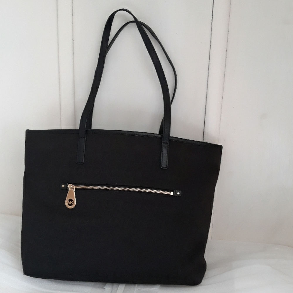 Michael Kors Montauk